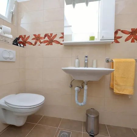 Velika Obala Apartment *